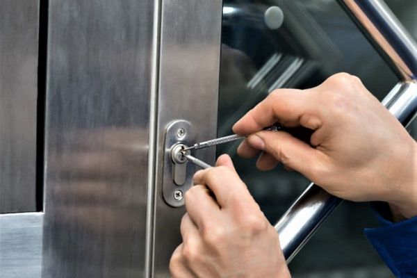 Locksmith dubai services by Keymaster Dubai