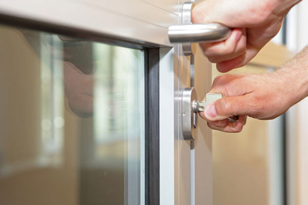 door unlock service dubai by a locksmith for Keymaster Dubai
              